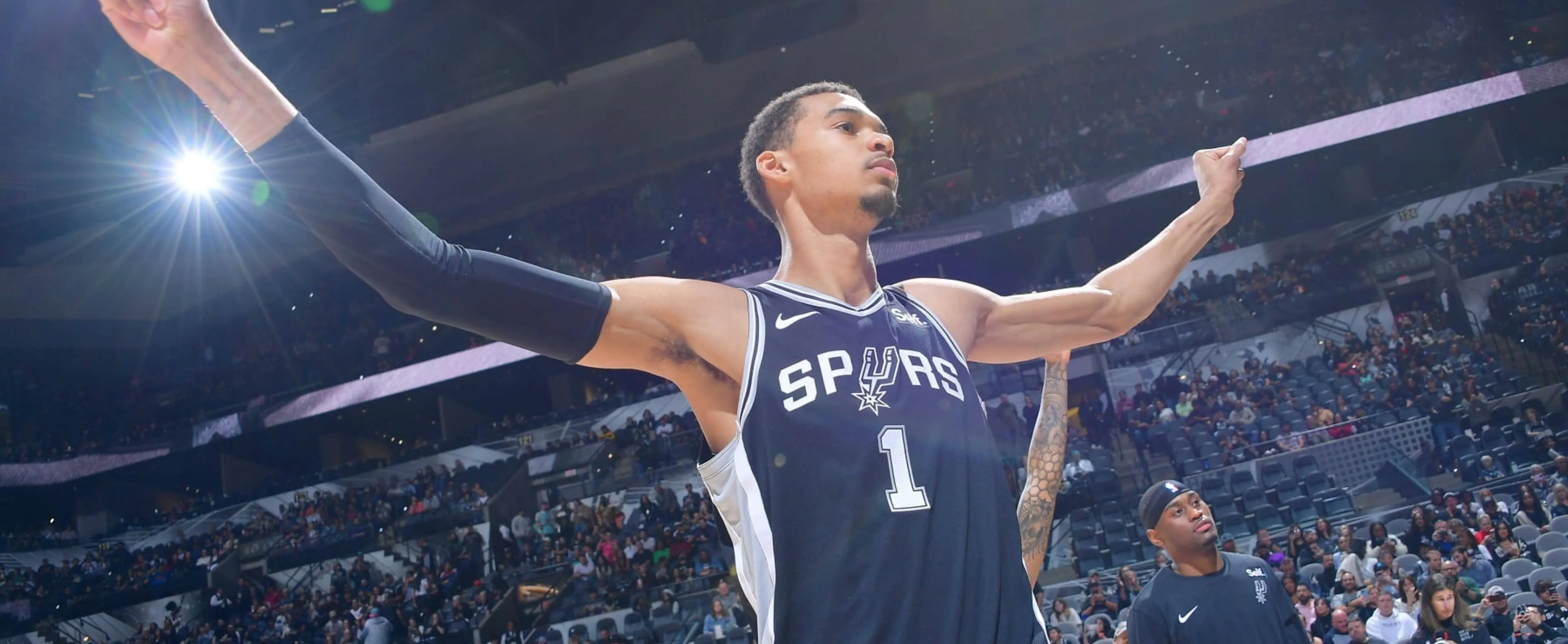 包含圣安东尼奥马刺训练开放日，赛前迎来里程碑引欢呼，CBA常规赛在即，心理建设被强调的词条九游APP