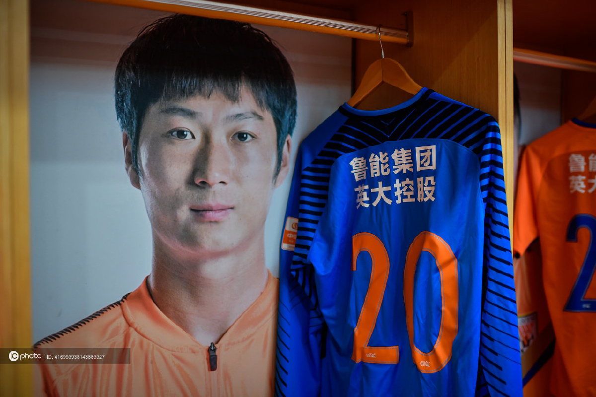 关于今晨体能课后；广东宏远防线松动备战中超；目标明确；更衣室氛围转暖的信息ipad版