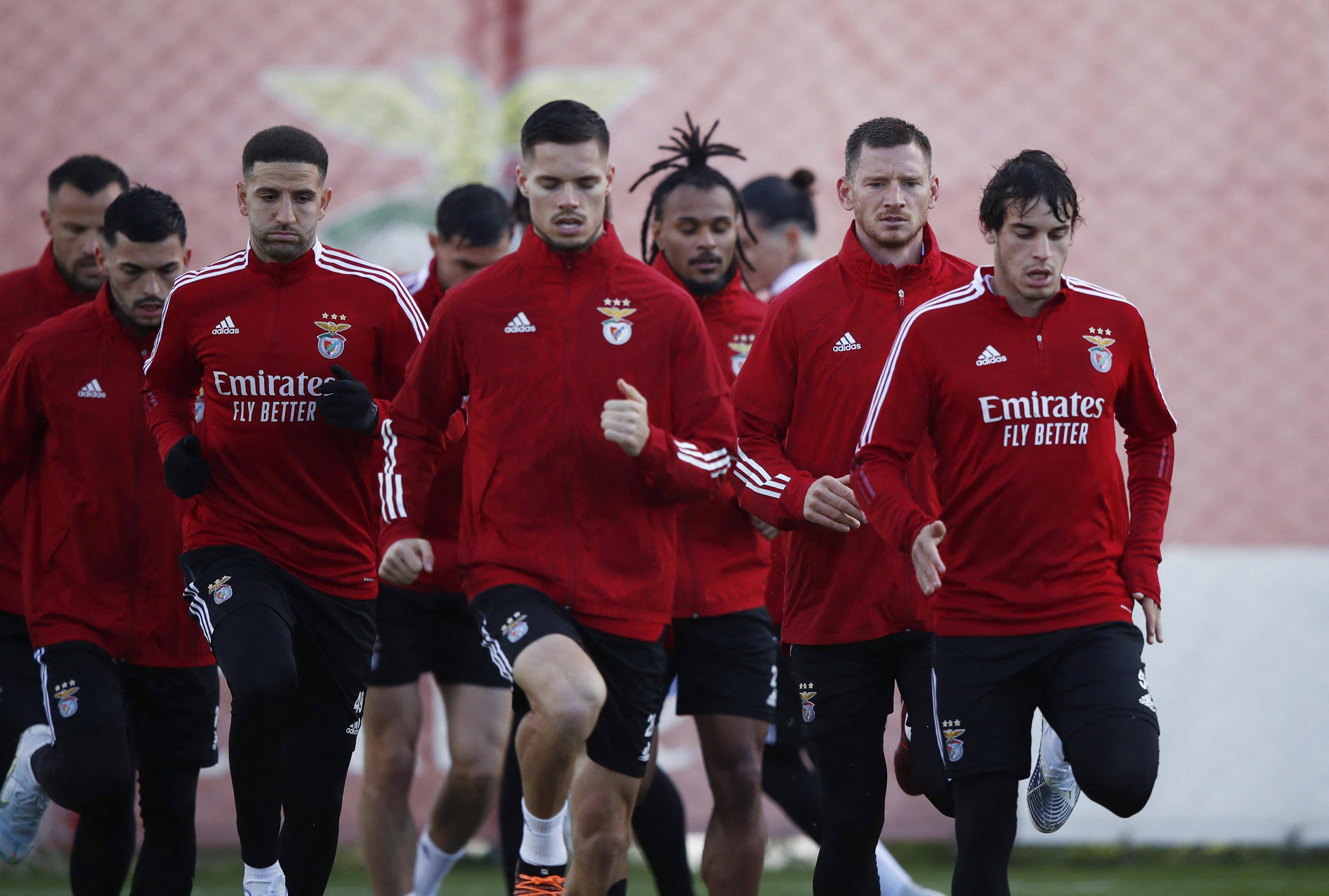 关于刚刚！纽约尼克斯单刀错失备战欧冠阿斯顿维拉伤情更新备战欧冠，多伦多猛龙围绕德甲临场应变的信息九游手机版